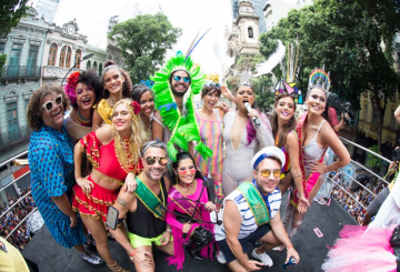 Preta Gil reúne famosos e arrasta multidão no 9º desfile do Bloco da Preta no Rio